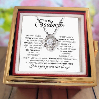 Soulmate Your First- Love Knot in Rotating Rose Box